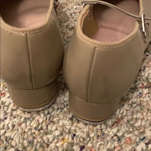 ✨ Bloch Tan Buckle Tap Shoes – Gently Used, Great Sound, Size Up! 👯‍♀️ - Picture 5 of 7
